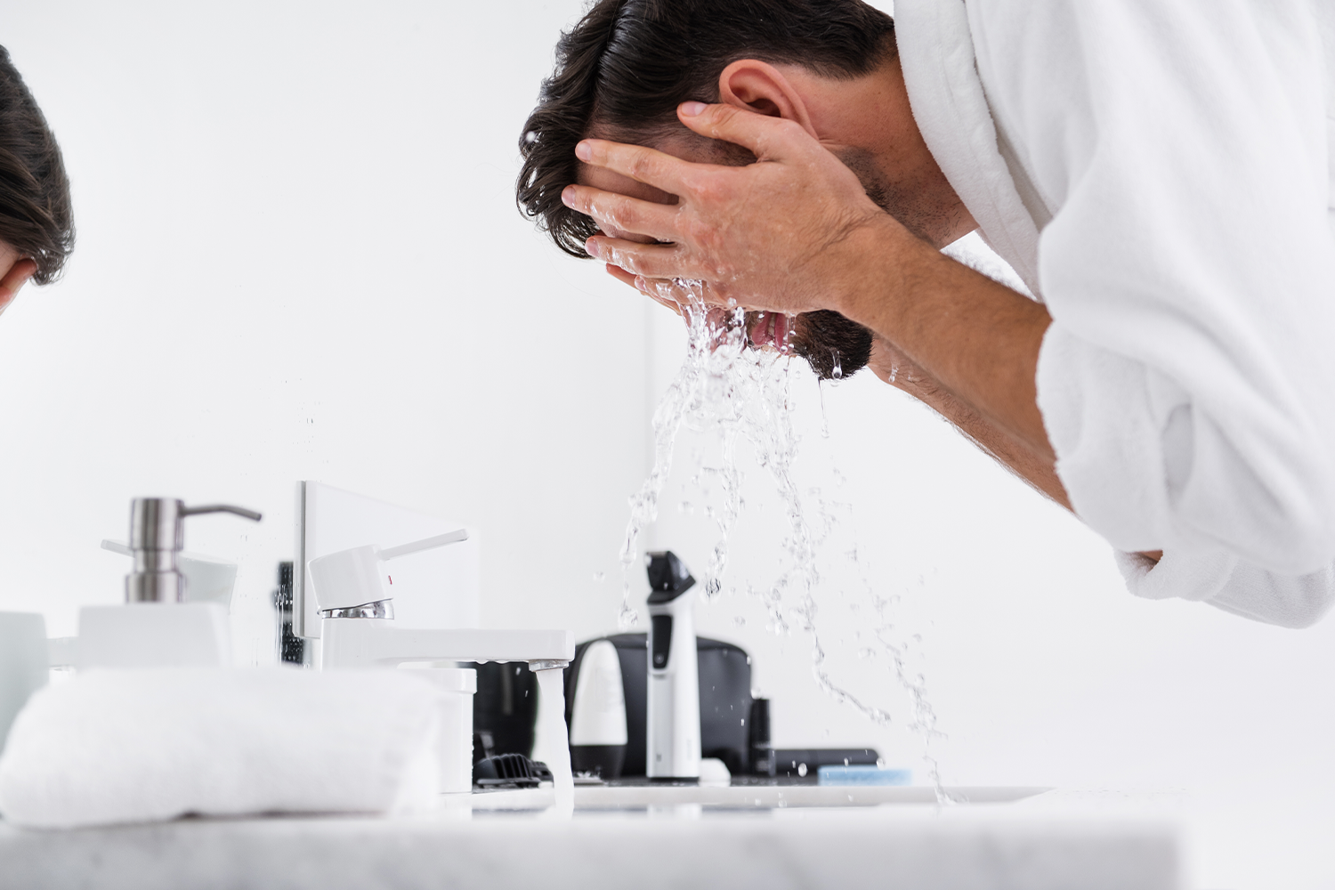 What Are The Best Ingredients in a Natural Face Cleanser?
